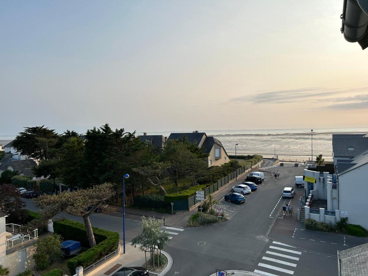 Pour Evasion Marine A Sur Hauteville-sur-Mer